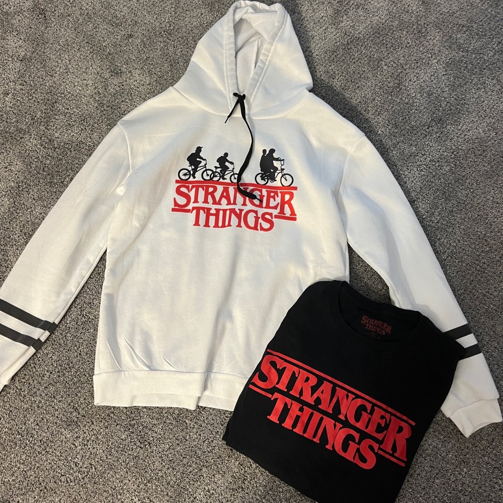 BUNDLE Stranger Things Apparel